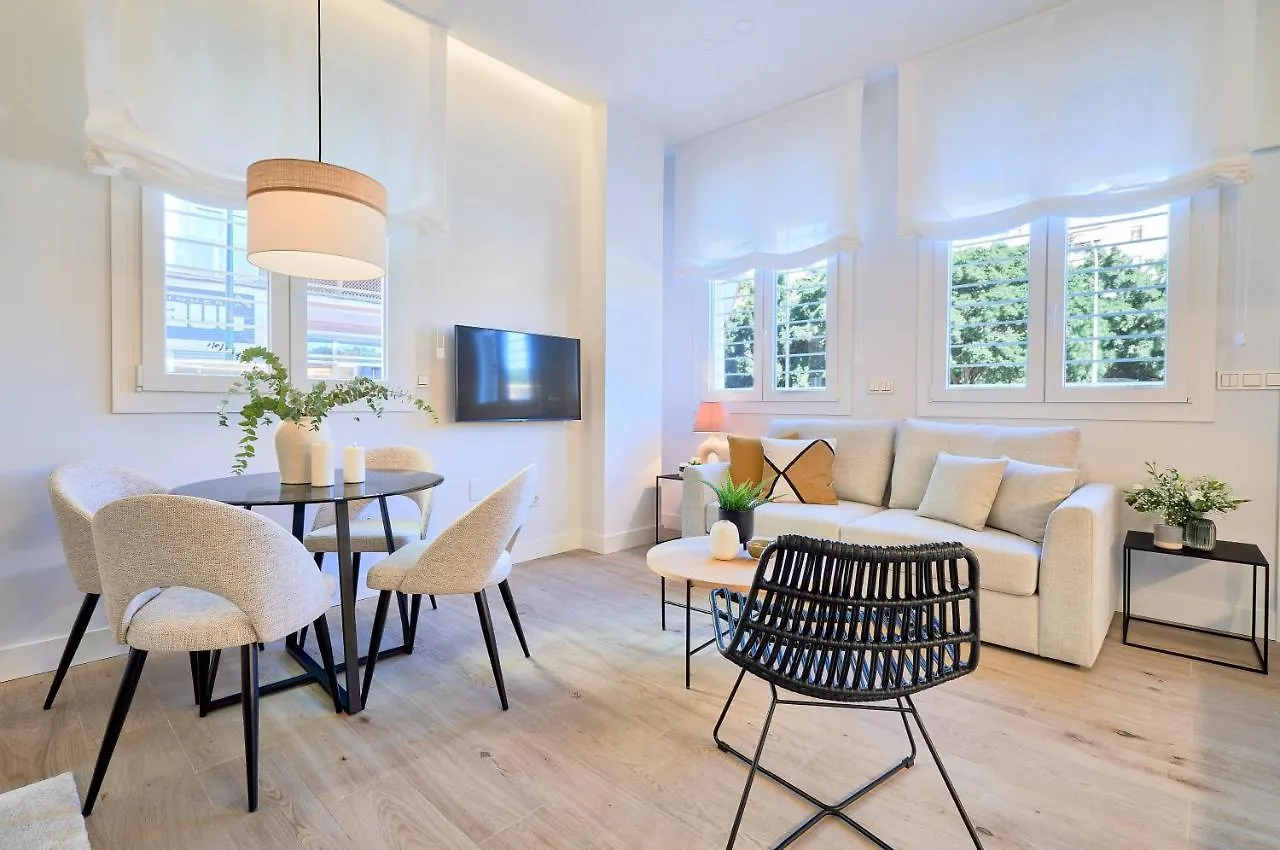 Lofts Parque De Huelin Apartment Malaga 0*,